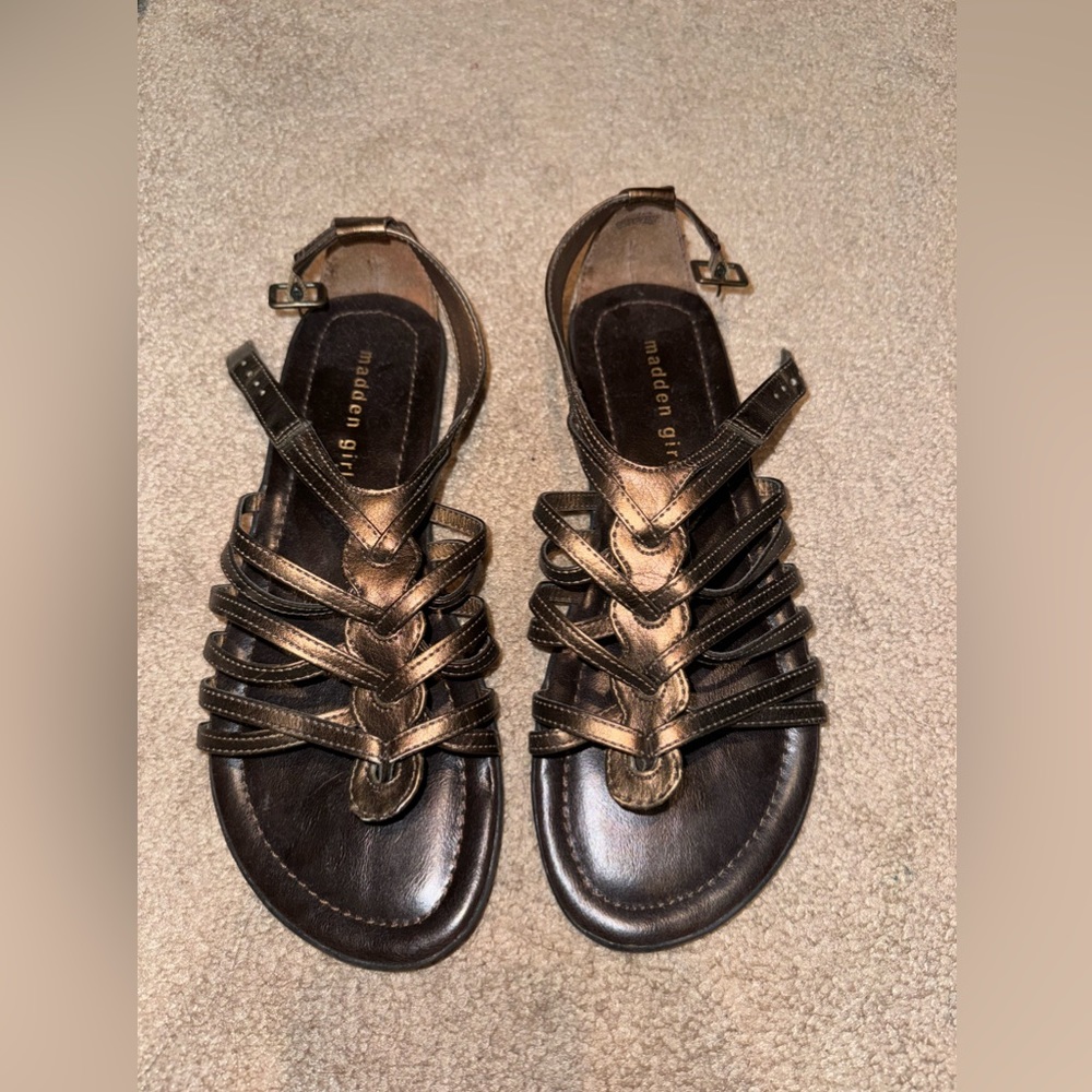 Steve Madden gladiator sandals NWOT size 9